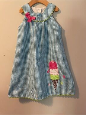 Rate Too, gingham, seer sucker,  ice cream summer sleeveless dress. size:6.